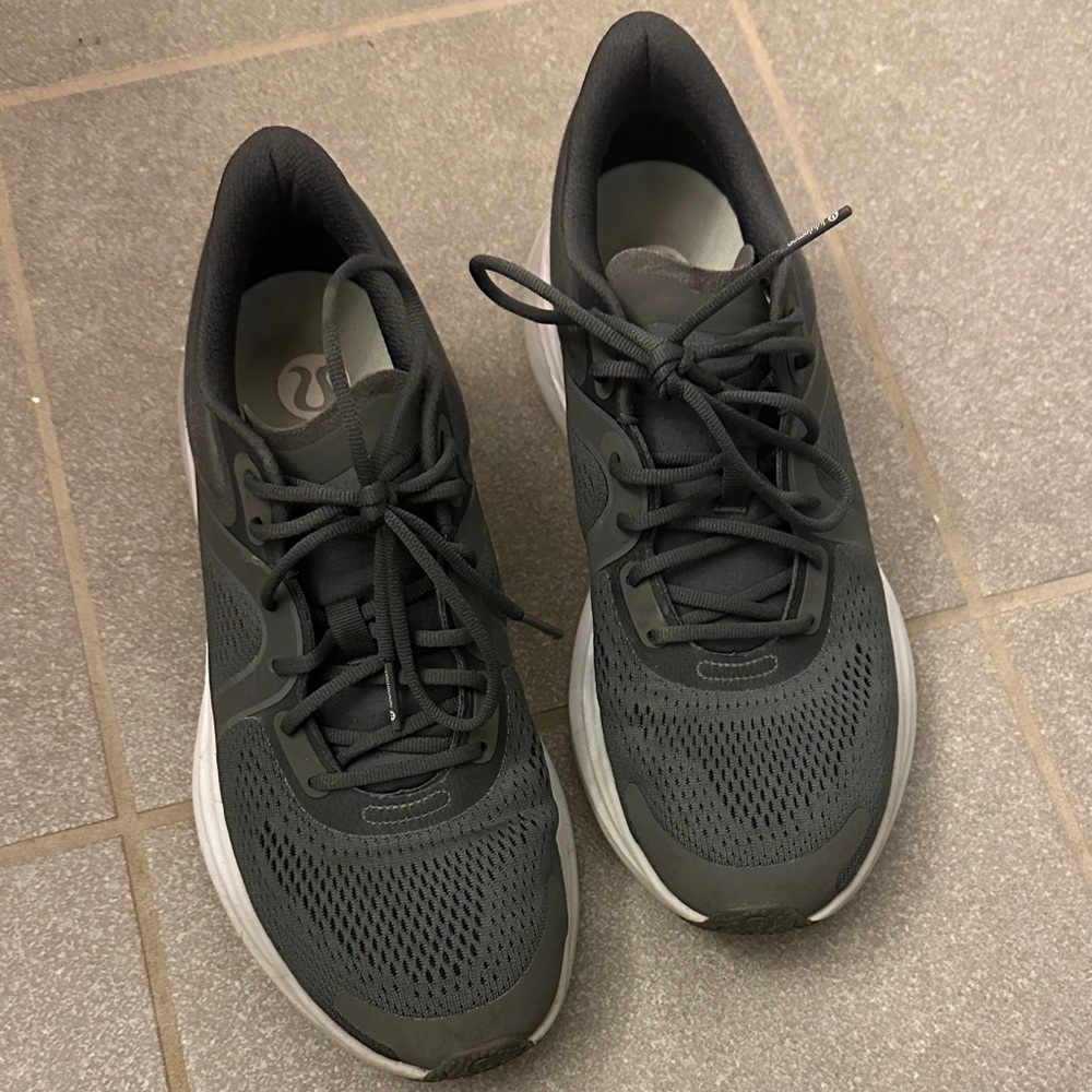 lululemon running shoes